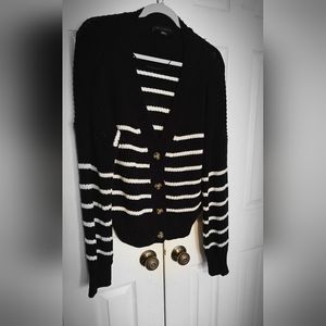 SANCTUARY BLACK & WHITE,  5 BUTTON CARDIGAN SWEATER. SIZE MEDIUM